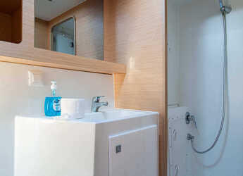 Alquilar catamarán en ACI Pomer - Lagoon 42 - 4 + 1 cab.