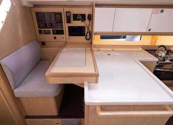 Rent a sailboat in Jezera ACI Marina - Bavaria C46 - 4 cab.