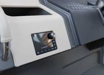 Alquilar lancha en ACI Marina Split - Nimbus Commuter C11