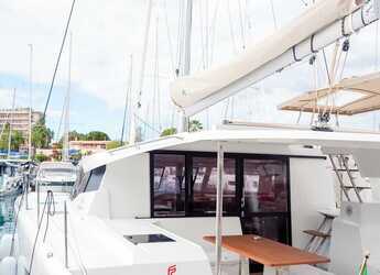 Alquilar catamarán en Marina di Portorosa - Astréa 42