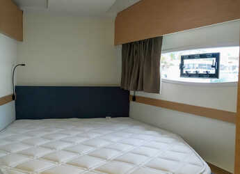 Alquilar catamarán en Marina di Portorosa - Astréa 42