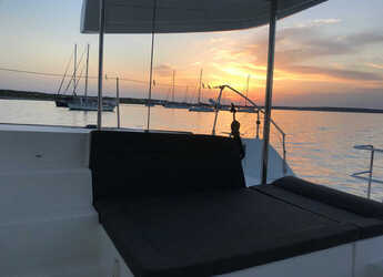 Louer catamaran à Club Naútico de Sant Antoni de Pormany - Lagoon 450  Flybridge