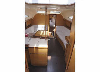 Chartern Sie segelboot in Marina Gouvia - Elan Impression 394 Impression Thalia