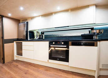 Rent a yacht in Bodrum - Yalikavak - Phantom Spook 62