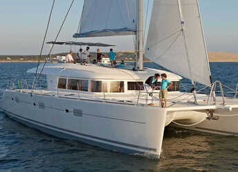 Rent a catamaran in Vlychada Marina - Lagoon 450  Flybridge