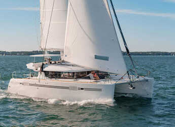 Rent a catamaran in Vlychada Marina - Lagoon 450  Flybridge