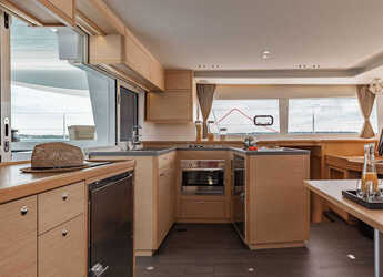 Rent a catamaran in Vlychada Marina - Lagoon 450  Flybridge