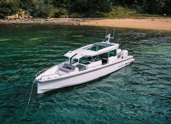 Chartern Sie motorboot in Port of Kyllini - Axopar 37 XC Cross Cabin