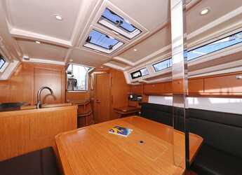 Alquilar velero en ACI Marina Vodice - Bavaria Cruiser 33