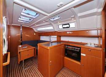 Louer voilier à Sangulin Marina - Bavaria Cruiser 37 - 3 cab.