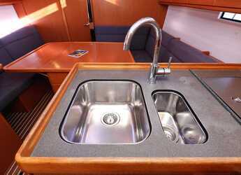 Louer voilier à Sangulin Marina - Bavaria Cruiser 37 - 3 cab.