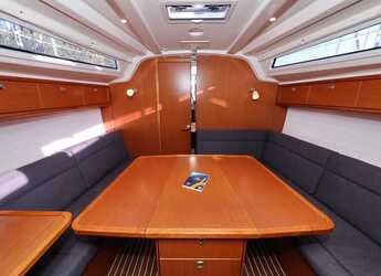 Louer voilier à Sangulin Marina - Bavaria Cruiser 37 - 3 cab.