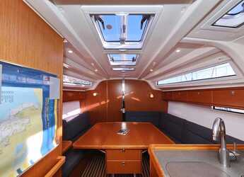 Louer voilier à Sangulin Marina - Bavaria Cruiser 37 - 3 cab.