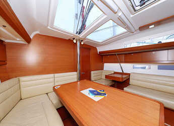 Alquilar velero en Marina Kremik - Dufour 412 GL