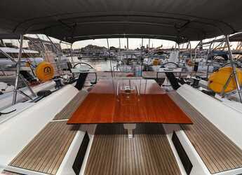 Alquilar velero en SCT Marina Trogir - Dufour 470 - 5 cab.