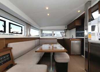 Louer catamaran à Sangulin Marina - Lagoon 40 - 4 + 2 cab