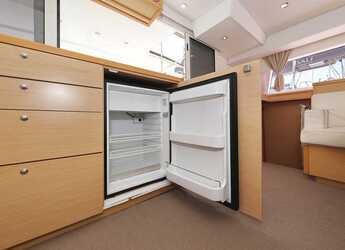 Alquilar catamarán en ACI Marina Vodice - Lagoon 400 S2 - 4 + 2 cab.