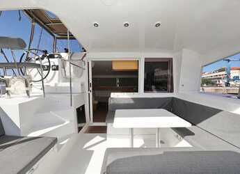 Alquilar catamarán en ACI Marina Vodice - Lagoon 400 S2 - 4 + 2 cab.