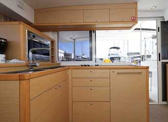 Alquilar catamarán en ACI Marina Vodice - Lagoon 400 S2 - 4 + 2 cab.