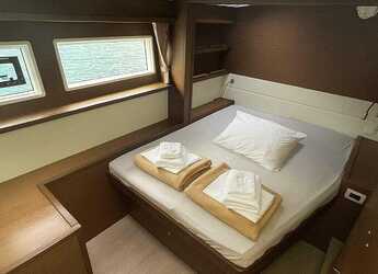 Rent a catamaran in Marina Skiathos  - Lagoon 52[G]