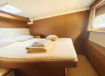 Rent a catamaran in Marina Skiathos  - Lagoon 52[G]