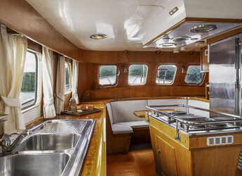 Louer yacht à Porto Davide - Pacific Class 85