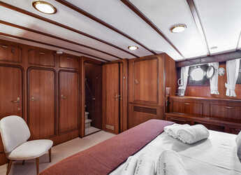 Louer yacht à Porto Davide - Pacific Class 85