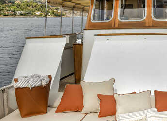 Louer yacht à Porto Davide - Pacific Class 85