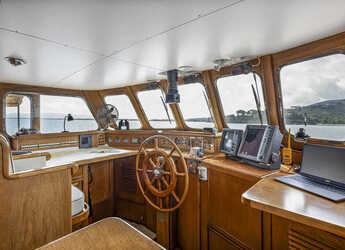 Louer yacht à Porto Davide - Pacific Class 85