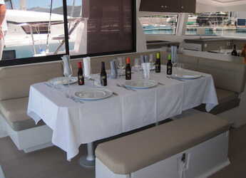 Louer catamaran à Porto Capo d'Orlando Marina - Bali 4.3 - 4 + 2 cab.