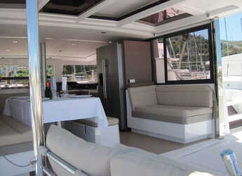 Louer catamaran à Porto Capo d'Orlando Marina - Bali 4.3 - 4 + 2 cab.