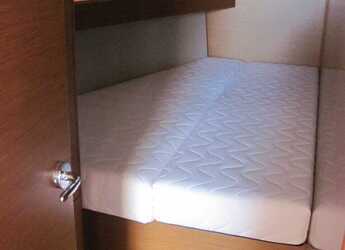 Alquilar velero en Porto Capo d'Orlando Marina - Sun Odyssey 440 - 4 cab.