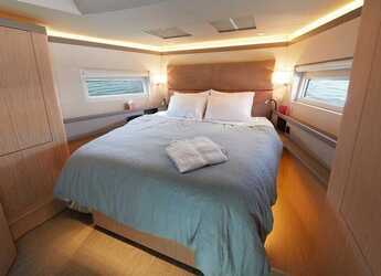 Alquilar velero en Marina Kastela - Oceanis 62