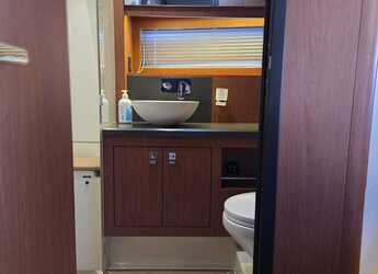 Alquilar velero en Marina Kastela - Oceanis 62