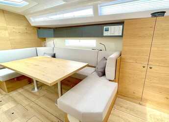 Rent a sailboat in Marine Pirovac - Elan Impression 45