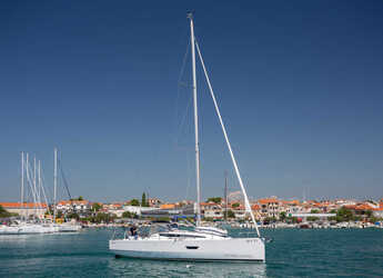 Alquilar velero en Marina Betina - Elan E4