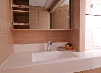 Alquilar catamarán en Marina Frapa - Lagoon 43 - 3 + 2 cab.