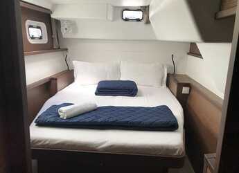 Louer catamaran à Cala dei Sardi - Lagoon 450F 