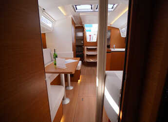 Alquilar velero en Rhodes Marina - Sun Odyssey 410