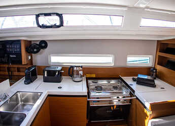 Alquilar velero en Port Of Mýtikas - Sun Odyssey 410 - 3 cab.