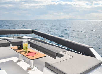 Alquilar catamarán en Alimos Marina - Dufour Catamaran 48