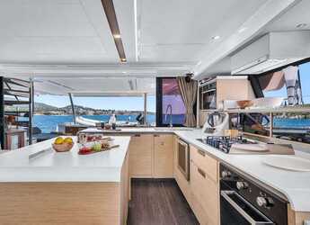 Alquilar catamarán en Puerto deportivo de Charles Ornano - Alegria 67