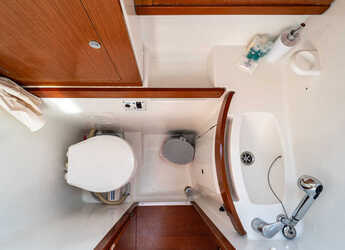 Alquilar velero en Kavala - Marina Perigialiou - Beneteau Oceanis 43 