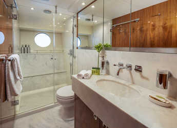 Louer yacht à Marina Baotić - Sunseeker 75