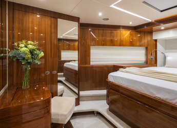 Louer yacht à Marina Baotić - Sunseeker 75