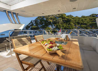 Louer yacht à Marina Baotić - Sunseeker 75