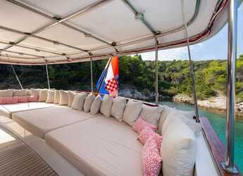 Chartern Sie motorboot in Matejuska port - Barbara