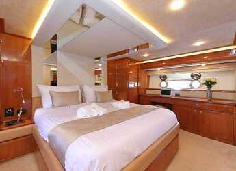 Louer yacht à Marina Baotić - Ferretti Yachts 760