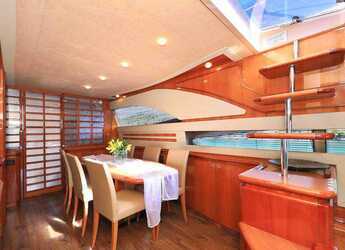 Louer yacht à Marina Baotić - Ferretti Yachts 760