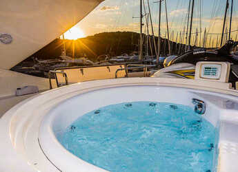 Alquilar yate en Trogir (ACI marina) - Ferretti Yachts 880 - 4. cab